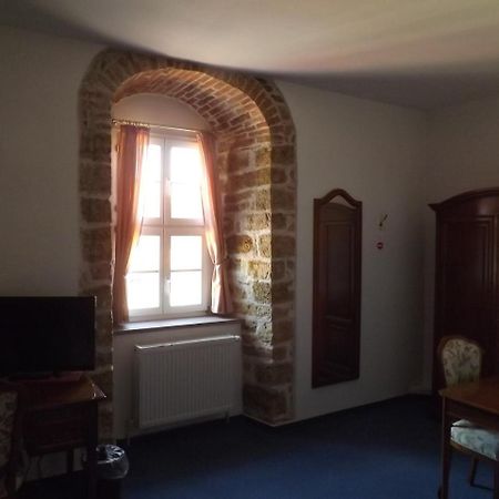 Hotel Zur Sonne Querfurt Buitenkant foto