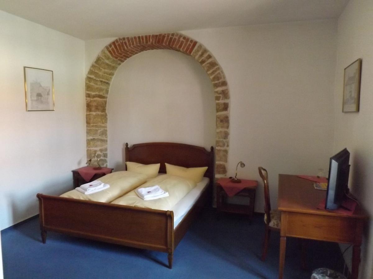 Hotel Zur Sonne Querfurt Buitenkant foto