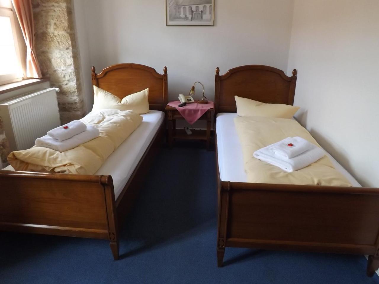 Hotel Zur Sonne Querfurt Buitenkant foto