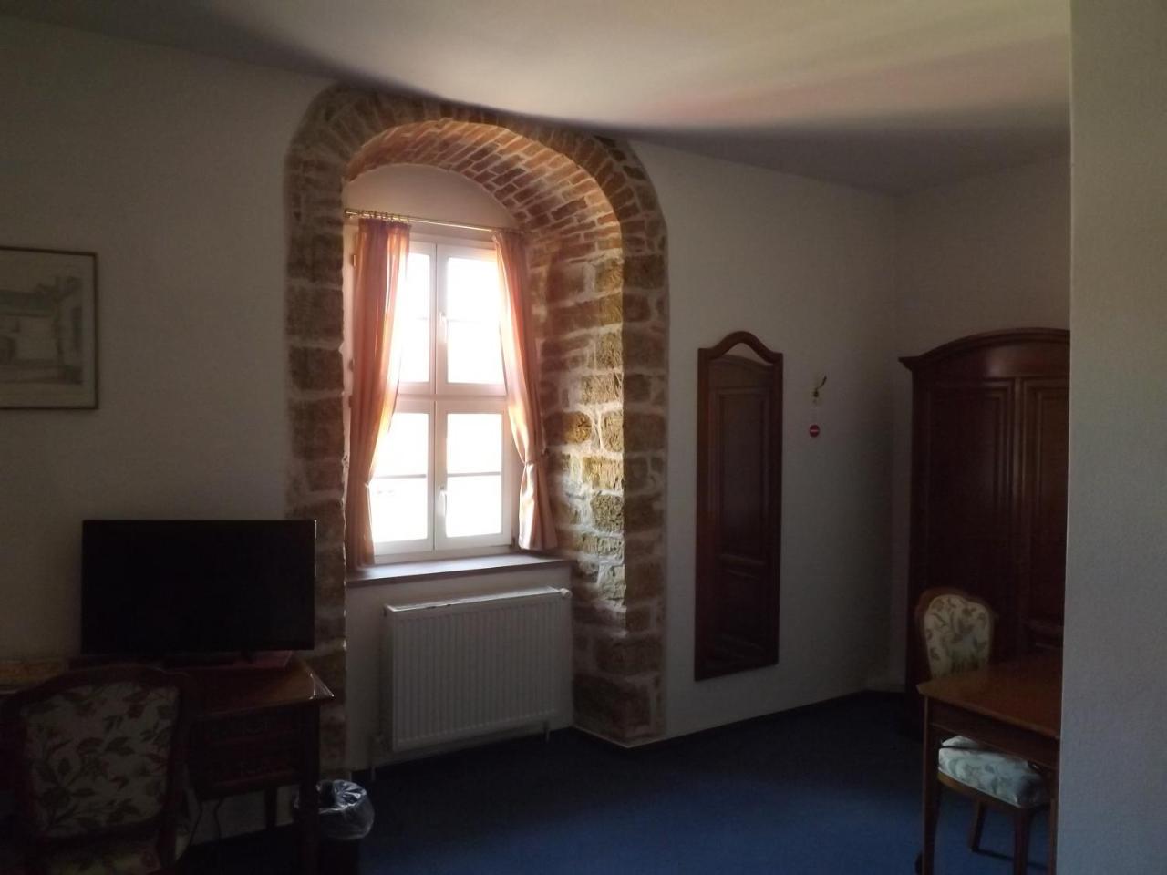 Hotel Zur Sonne Querfurt Buitenkant foto